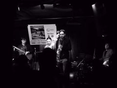 -东岸Cafe 爵士俱乐部