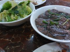 鸭血配生菜-陈光记烧腊店(罗保博士街店)
