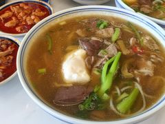 -邱芳粉店(迎宾大道旗舰店)