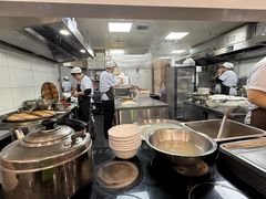 -老西白点心店