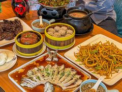 -莲餐厅·湖北菜·潜江小龙虾店(愚园路店)