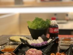 -炙忧烤肉屋(中国铁建广场店)