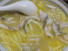 -九锅一堂酸菜鱼(新南凯德直营店)