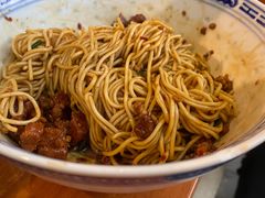 招牌辣肉干拌面-辣肉面大王(天平路店)