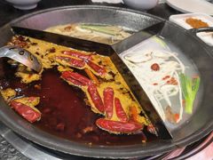 -渝里重庆火锅(航天城店)