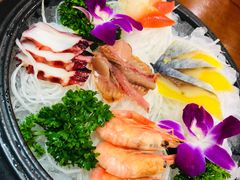 -青瓦餐厅·生鱼片·韩园烤肉(西塔店)