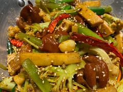 -渔语鱼新川菜Bistro(万象天地店)