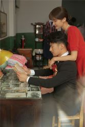 -易摄影婚纱摄影工作室