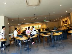 -星巴克臻选(嘉兴海宁银泰城店)
