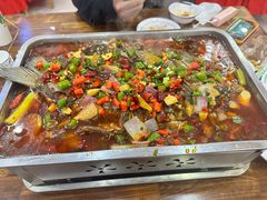 -乡土特色.冷锅鱼.牦牛肉汤锅