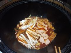 -锅来乐地锅鸡(安亭店)