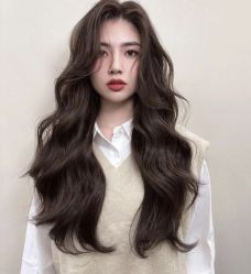 -丝语萱形象