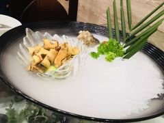 -老船夫婚宴婚庆会馆(延吉路店)