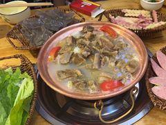 -阿婆情腊排骨火锅(金虹路店)