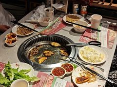 -汉金城海鲜烤肉自助百汇(威海威高广场店)