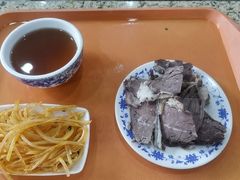 -吾穆勒蓬灰牛肉面·清真(北滨河中路店)
