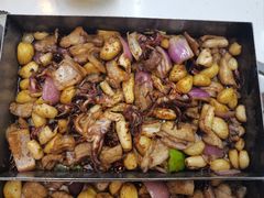 -老东镇啤酒屋海鲜加工·蒸汽海鲜·海鲜烧烤(台东店)