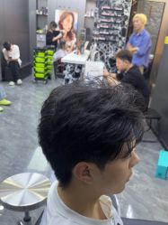 -米可造型烫发染发