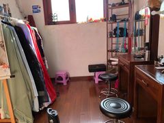 -翩若国风汉服体验馆