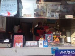 -沪上阿姨鲜果茶(世茂广场宽厚里店)
