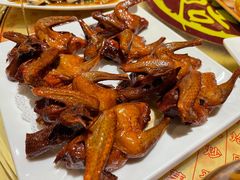 招牌烤乳鸽-石岐佬中山菜馆(张溪店)