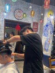 -T.1 hair salon烫染接发