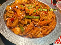 -多嘴超级肉蟹煲(中街恒隆故宫店)
