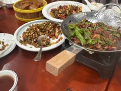-湖南人家湘菜馆(镇江路店)