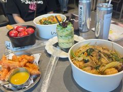 -W COLLECTIVE  DESSERT SHOP