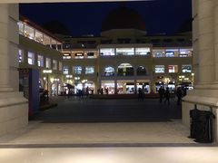 -首创奥特莱斯(西安店)