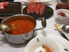 -红鼎豆捞·非遗鲍皇汤火锅(宝丰路店)