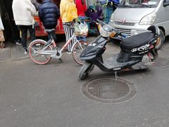 -小魏哥果仁烤面筋