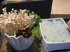 -左庭右院鲜牛肉火锅(金山万达店)