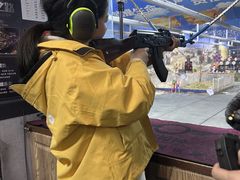 -都市枪神实弹射击俱乐部