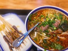 -云阿蛮云南生烫牛肉米线(奉贤路店)