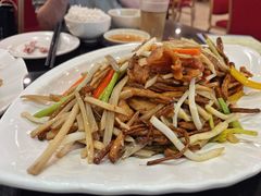 茶树菇炒猪颈肉-南江鸡饭店(龙华雅苑分店)