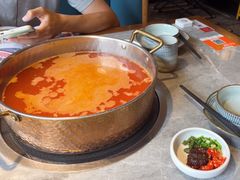 -野山舂·贵州现舂酸汤牛肉(民生路店)