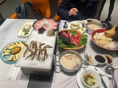 -红鼎豆捞·非遗鲍皇汤火锅(宝丰路店)