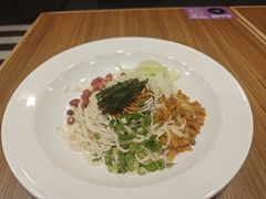 -阿香米线(大唐西市大润发店)