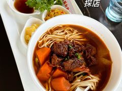 牛肉面-两岸咖啡(平湖店)