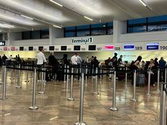 -维也纳国际机场