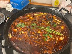-鸿顺老铁锅美蛙鱼府(解放碑店)
