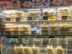 -白玉兰食品甜凤店(合生汇店)