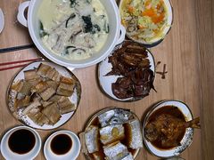 -爱的果实月嫂育婴师(世纪东方店)