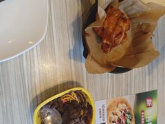 -必胜客(绿地新都会店)