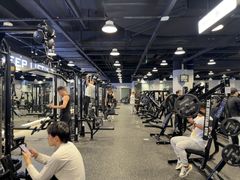 -TMG潮流健身(奥体莲荷里店)