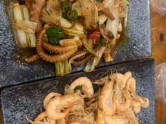 -老东镇啤酒屋海鲜加工·蒸汽海鲜·海鲜烧烤(台东店)