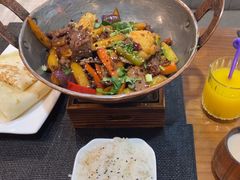 -岗底斯尼泊尔餐厅(万达店)