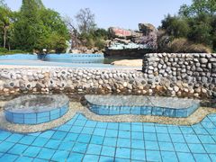 -金孔雀温泉旅游度假村