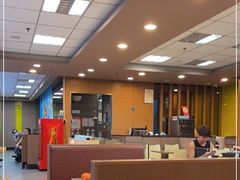 大堂-灵芝妹子海鲜米线(香炉礁山姆店)